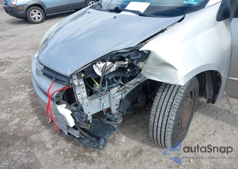 2005 Toyota Sienna Le z USA, uszkodzony, nr VIN 5TDZA23C45S377456